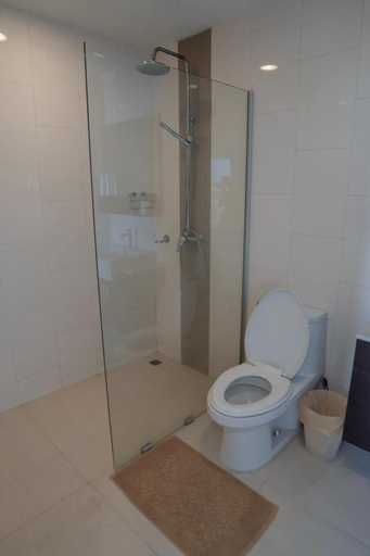 Bathroom 3, Nice View Over the Heart of Bangkok, Ratchathewi