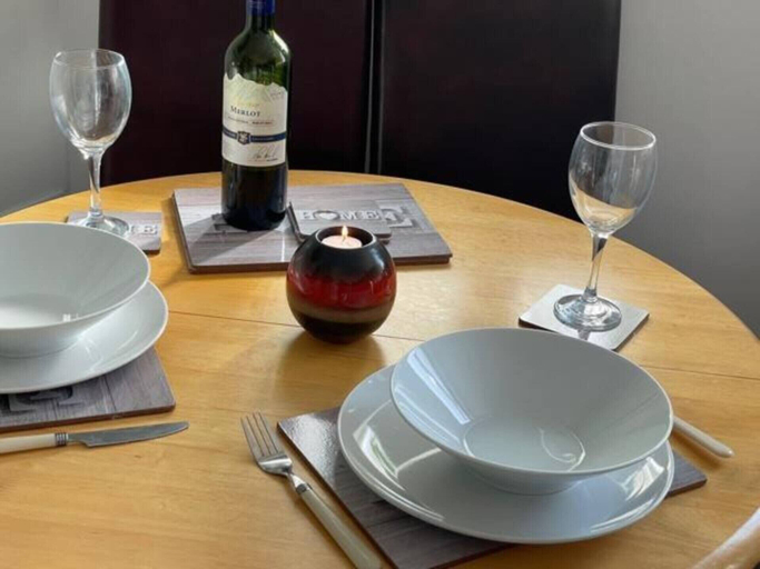 Others 4, 2br-sleeps5-privategarden-freeparking-pets, Lancashire