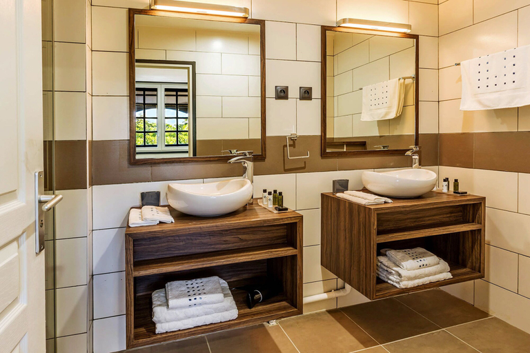Bathroom 5, Fort Savane, Fort-de-France