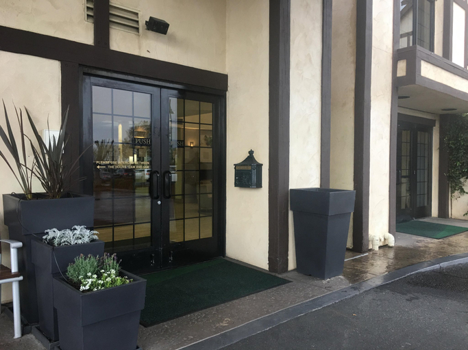 Exterior & Views 3, Holiday Inn SELMA-SWANCOURT by IHG, Fresno