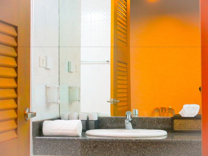 Bathroom 4
