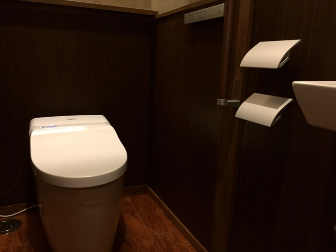 Bathroom 4, Muromachi Yutone Kyokoyado, Kyoto