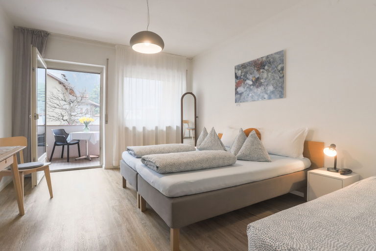 Bedroom 3, Gasthof Salurn, Bolzano