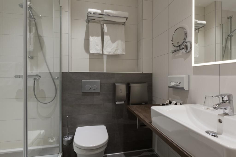 Bathroom 5, The Rosendale, Roosendaal