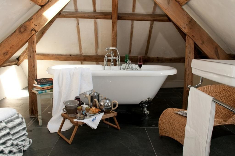 Bathroom 3, Westcroft Guesthouse, Cornwall