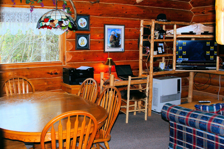 Food & Drinks 4, Bear Paw Adventure, Kenai Peninsula