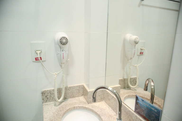 Bathroom 4, Cambraia Hotel Arcos, Arcos