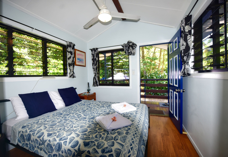 Bedroom 3, Thornton Beach Bungalows, Douglas