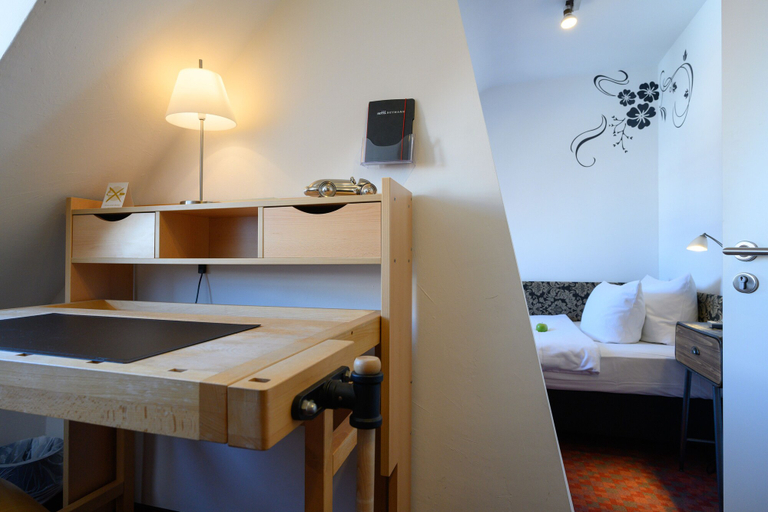 Bedroom 3, Hotel H.E.Y.M.A.N.N., Kaiserslautern