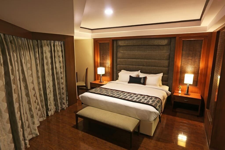 Bedroom 4, Golden Tulip Jaipur City Center, Jaipur
