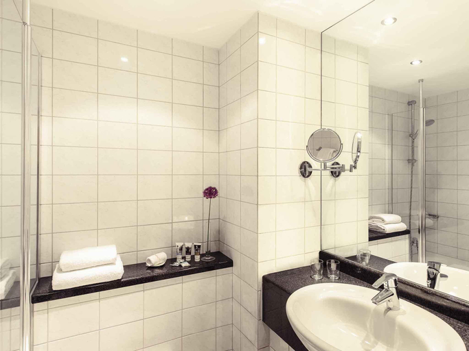 Bathroom 4, Mercure Hotel Ingolstadt, Ingolstadt