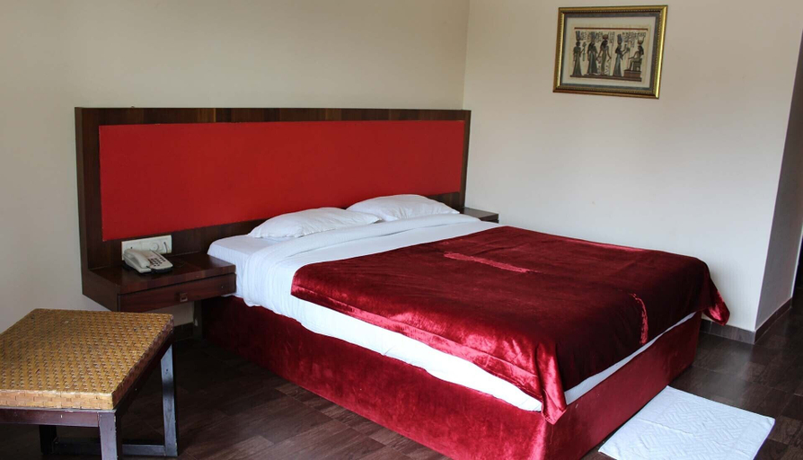 Bedroom 2, SWISS TRAFFALGAAR LUXURY HOTELS, Nashik