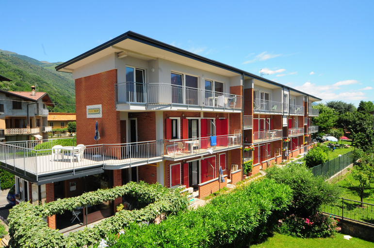 Exterior & Views 3, Residence Windsurf, Como