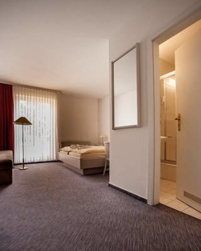 Bedroom 3, Hotel Reutereiche GmbH, Mecklenburgische Seenplatte