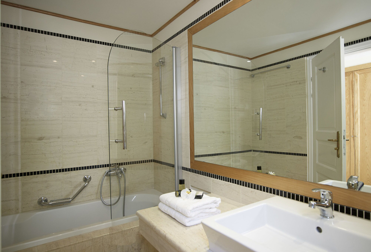 Bathroom, Mitsis Rodos Maris, South Aegean