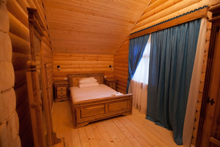 Bedroom 2, Shishki na Lampushke - Russkaya Derevnya, Priozerskiy rayon