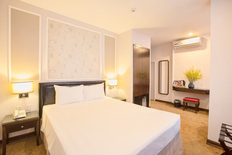 Bedroom 13