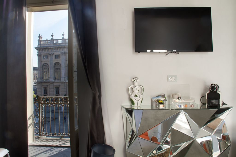 Others 5, Piazza Castello Suite, Torino
