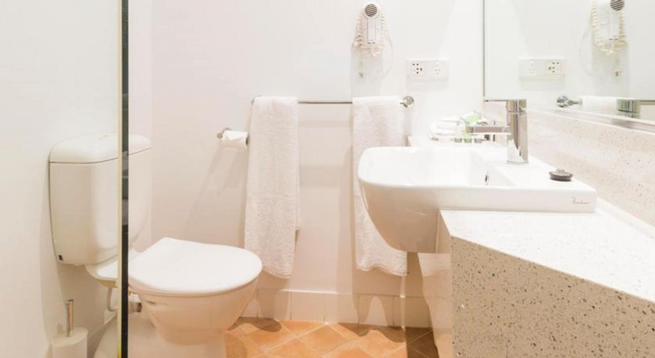 Bathroom 2