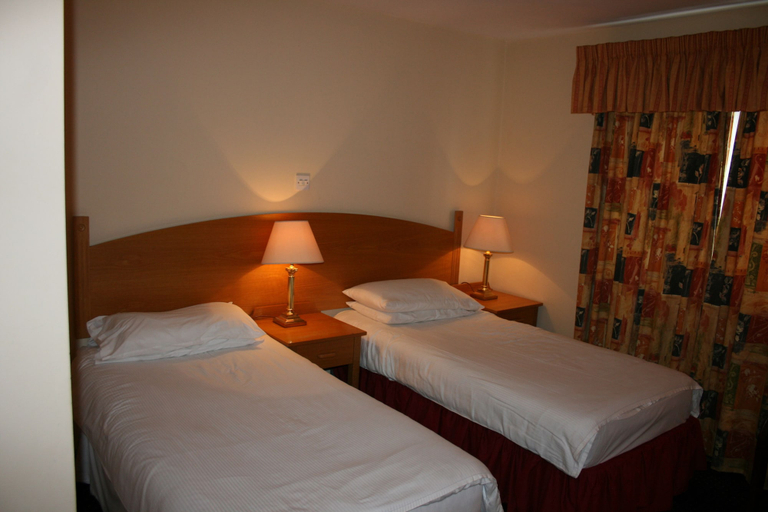 Bedroom 2, Hotel Castlepollard