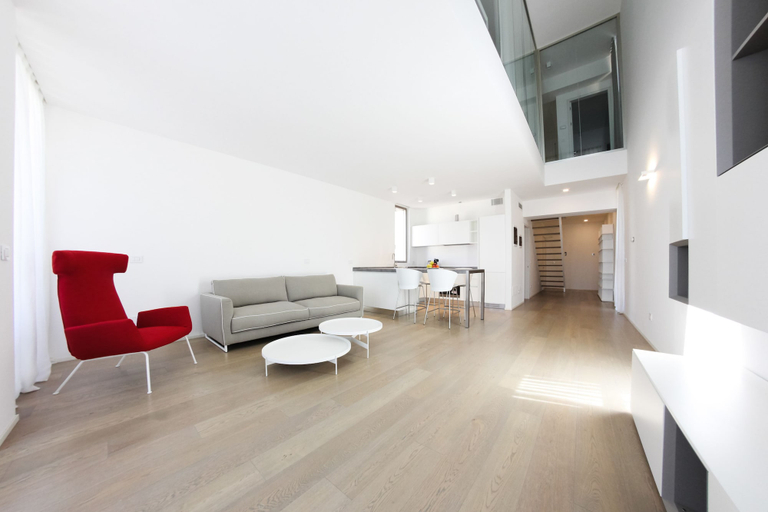 Others 3, Be Apartments Volturno, Milano