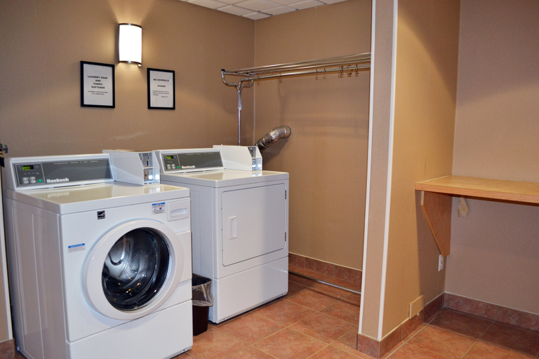 Bathroom 3, Holiday Inn HINTON by IHG, Division No. 14