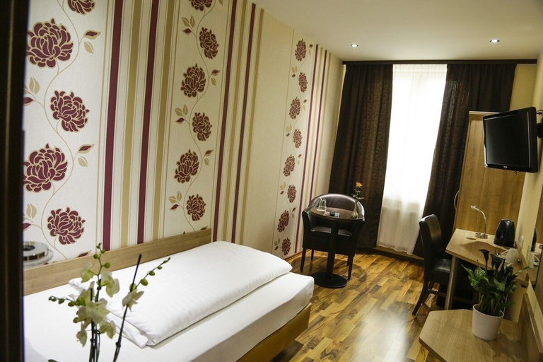 Bedroom 3, Hotel City Panorama, Region Hannover