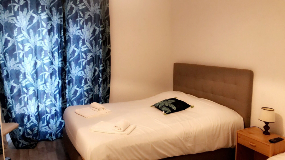 Bedroom 3, Hôtel Notre Dame, Loiret