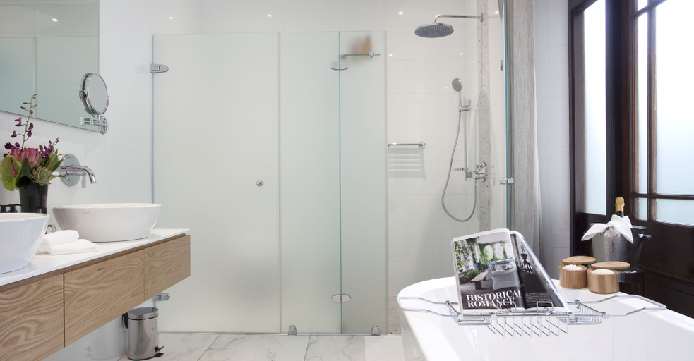 Bathroom 4, Asara Wine Estate & Hotel, Cape Winelands