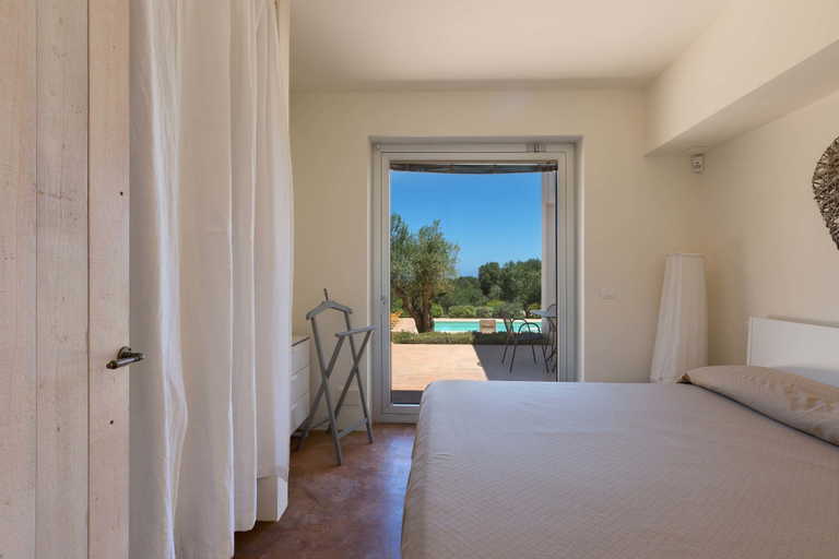 Bedroom 3, Villa Lisy, Brindisi