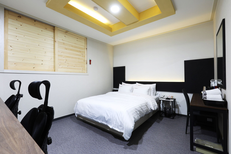 Bedroom 2, Hotel K, Songpa