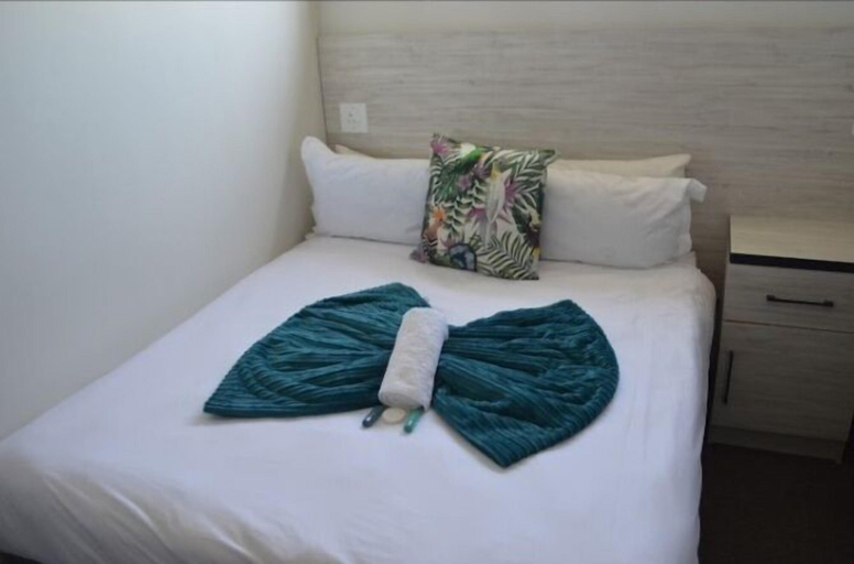 Bedroom 5, Mohalalitoe B and B