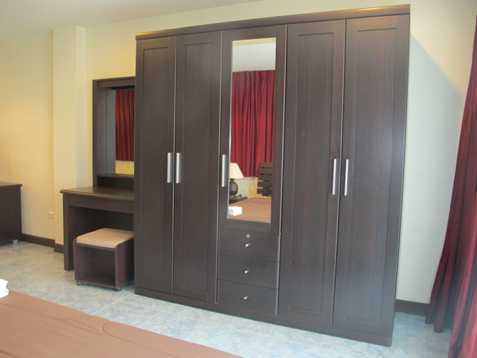 Bedroom 2, Rouge Service Apartments, Pattaya