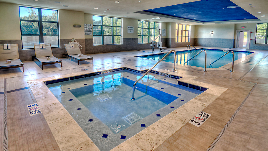 Sport & Beauty 4, Holiday Inn & Suites TUPELO NORTH by IHG, Lee