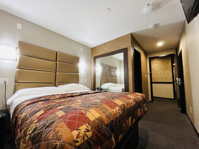 Bedroom 13