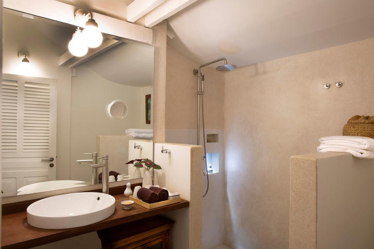 Bathroom 5, Maison Polanka, Siem Reap