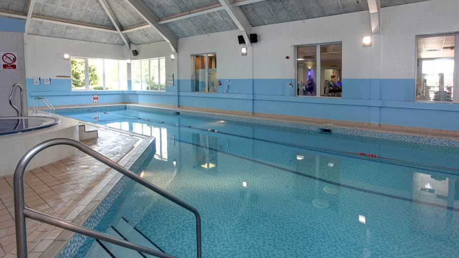 Sport & Beauty 3, Holiday Inn AYLESBURY by IHG, Buckinghamshire