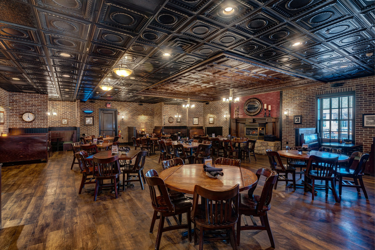 Food & Drinks 2, Holiday Inn SPEARFISH-CONVENTION CENTER by IHG, Lawrence
