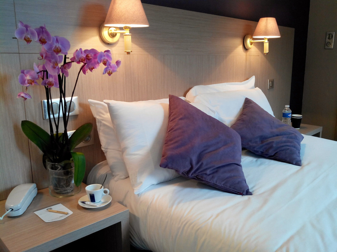 Bedroom 3, Hotel Christina Lourdes, Hautes-Pyrénées
