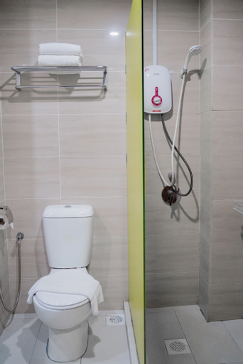 Bathroom 15