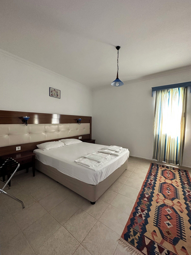 Bedroom 2, Eskiyali Otel, Bodrum