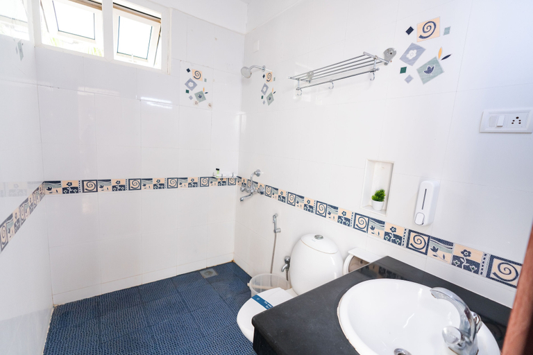 Bathroom 4, Shelter Beach Resort, Kancheepuram