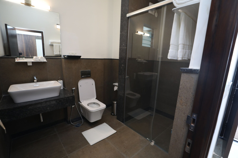 Bathroom 3, VRR Hotel's And Convention Centre, Bangalore