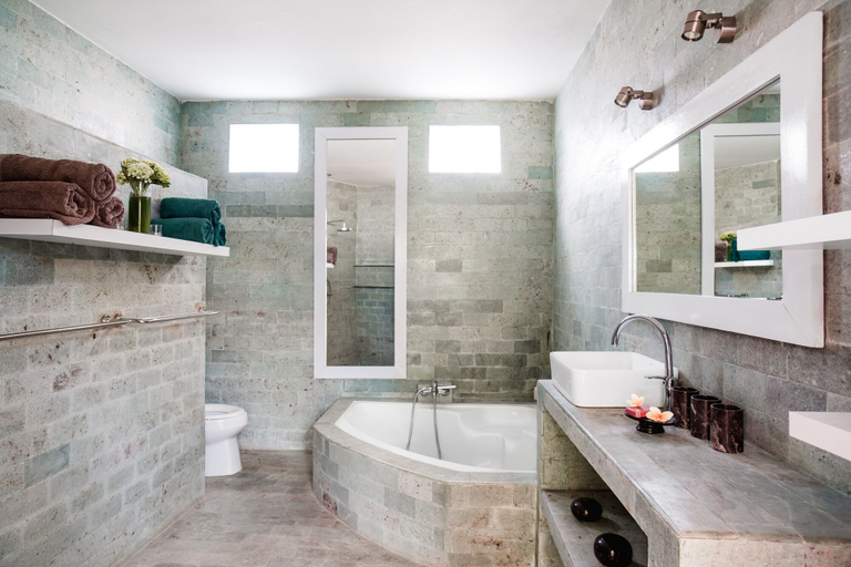 Bathroom, Villa Bumi, Badung