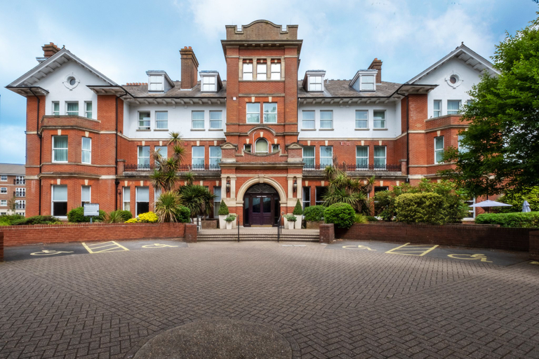 Others 4, Holiday Inn FARNBOROUGH by IHG, Hampshire