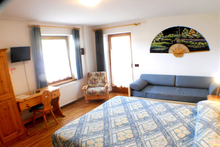 Bedroom 3, Garni Manuela, Trento