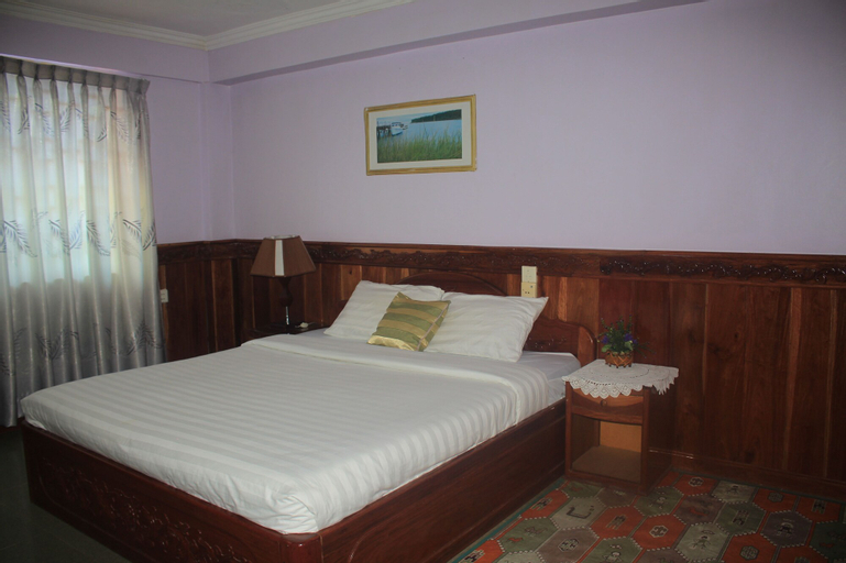 Bedroom 3, Spring Park Hotel, Svay Pao