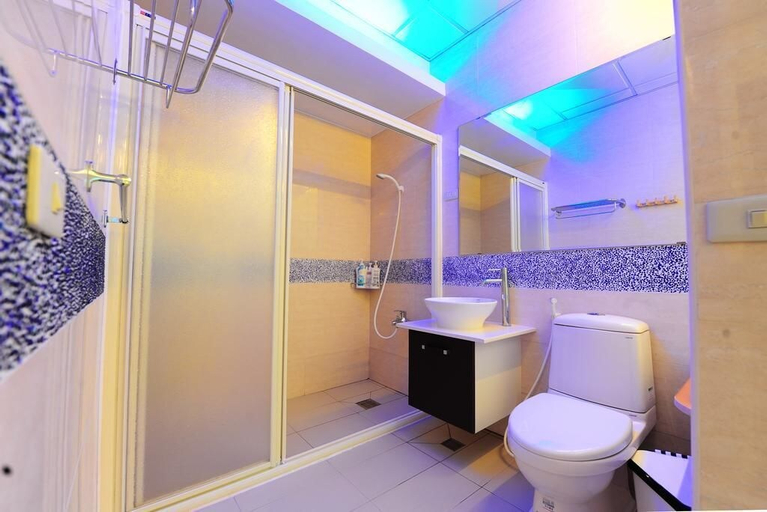 Bathroom 4, Kenting Bay Homestay II, Pingtung