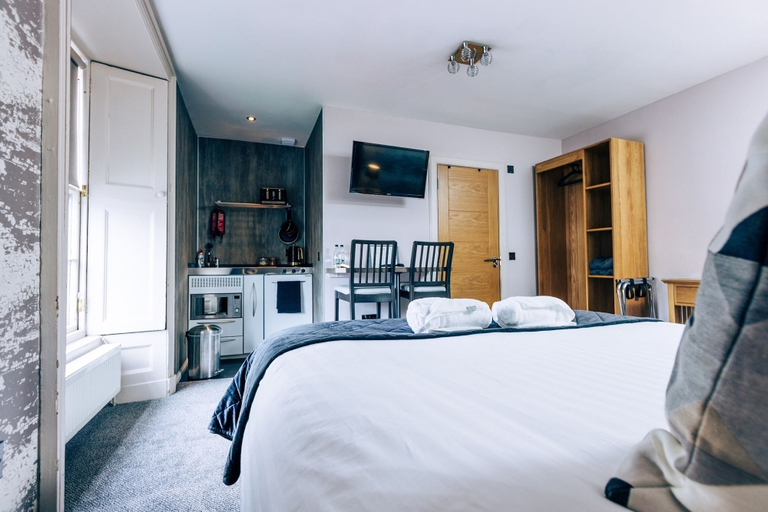 Bedroom 2, The Tower Gastro Pub & Apartments, Perthshire and Kinross