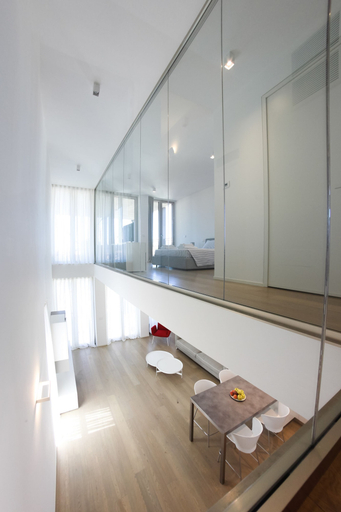Others 4, Be Apartments Volturno, Milano